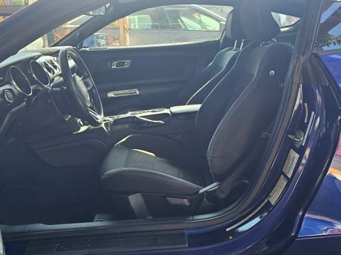 Used 2015 Ford Mustang Coupe image 13