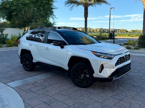 Used 2025 Toyota RAV4 XSE image 5