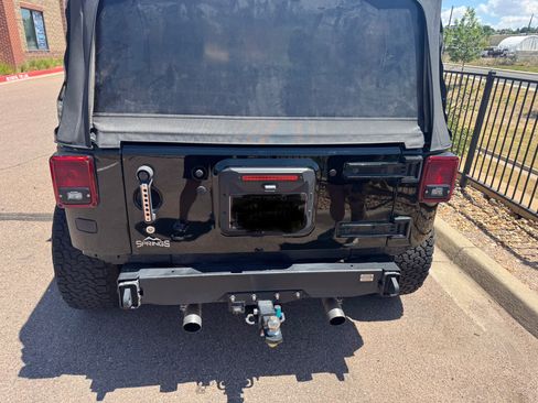 Used 2012 Jeep Wrangler Sahara w/ Dual Top Group AWD/4WD image 5