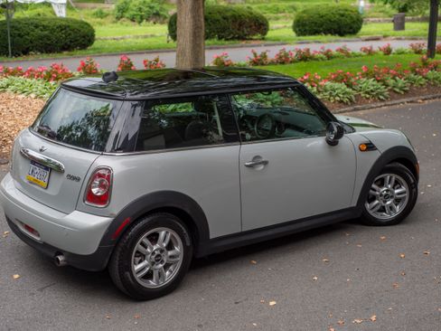 Used 2013 MINI Cooper Hardtop image 8