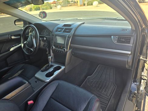 Used 2013 Toyota Camry SE image 32