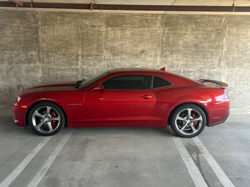 Used 2014 Chevrolet Camaro LT w/ RS Package image 2