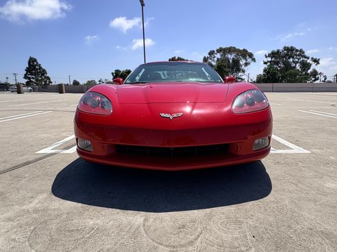 Used 2007 Chevrolet Corvette Coupe w/ Preferred Equipment Group RWD image 5