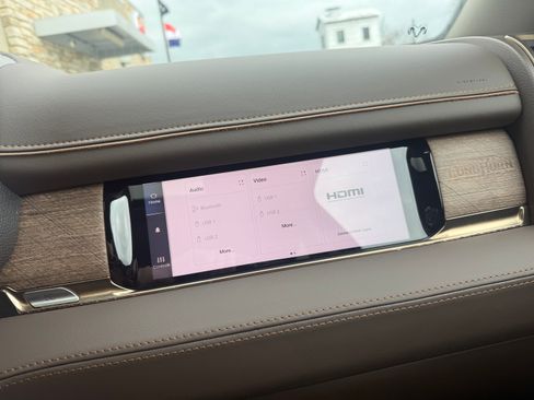 Used 2025 RAM 3500 Longhorn image 17