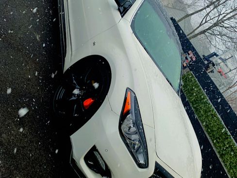 Used 2015 INFINITI Q70 L 5.6 image 1