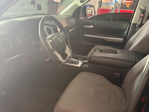 Used 2014 Toyota Tundra SR5 image 6