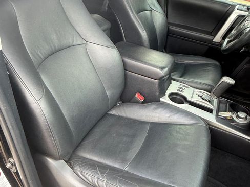 Used 2010 Toyota 4Runner Limited image 21