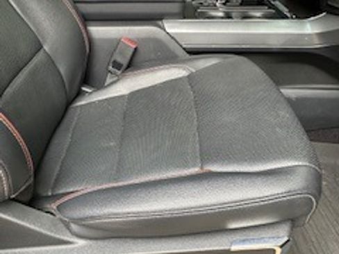 Used 2022 Ford F150 Lariat w/ Equipment Group 502A High image 26