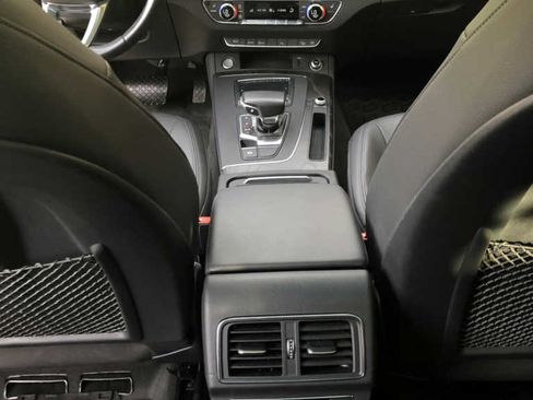 Used 2018 Audi Q5 2.0T Premium Plus image 14