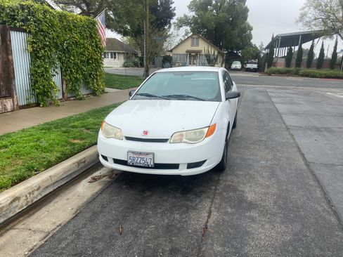 Used 2005 Saturn ION Level 2 w/ Power Pkg image 1