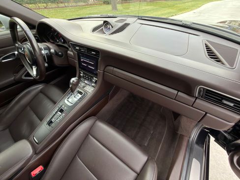 Used 2019 Porsche 911 Targa 4 GTS image 13