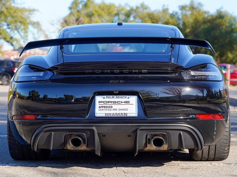 Used 2021 Porsche 718 Cayman GT4 image 4