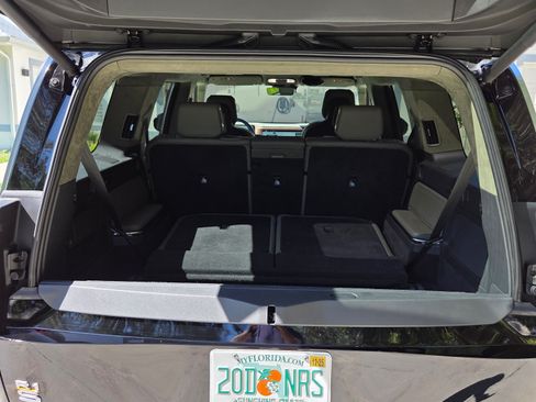 Used 2023 Rivian R1S Adventure image 27