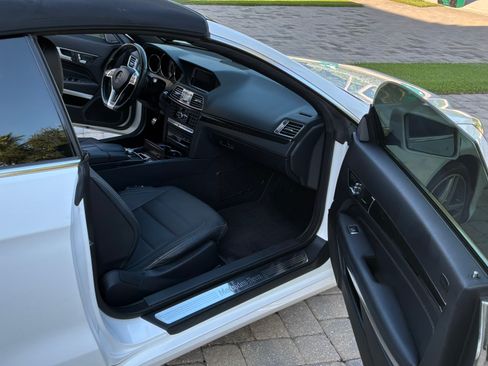 Used 2015 Mercedes-Benz E 550 Cabriolet image 13