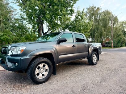 Used 2015 Toyota Tacoma 4x4 Double Cab w/ TRD Off-Road Package