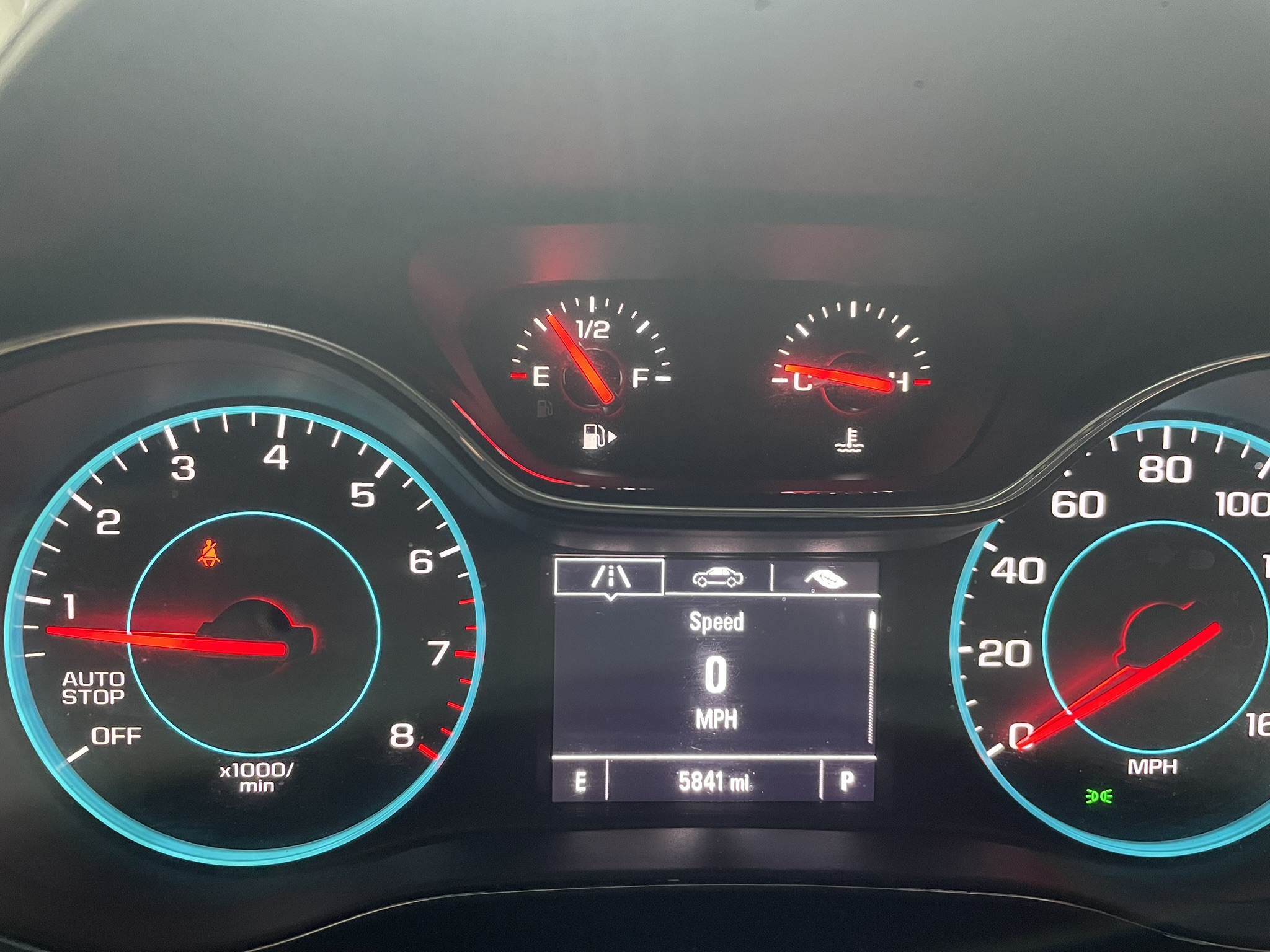 Used 2017 Chevrolet Cruze LT w/ Convenience Package FWD image 2