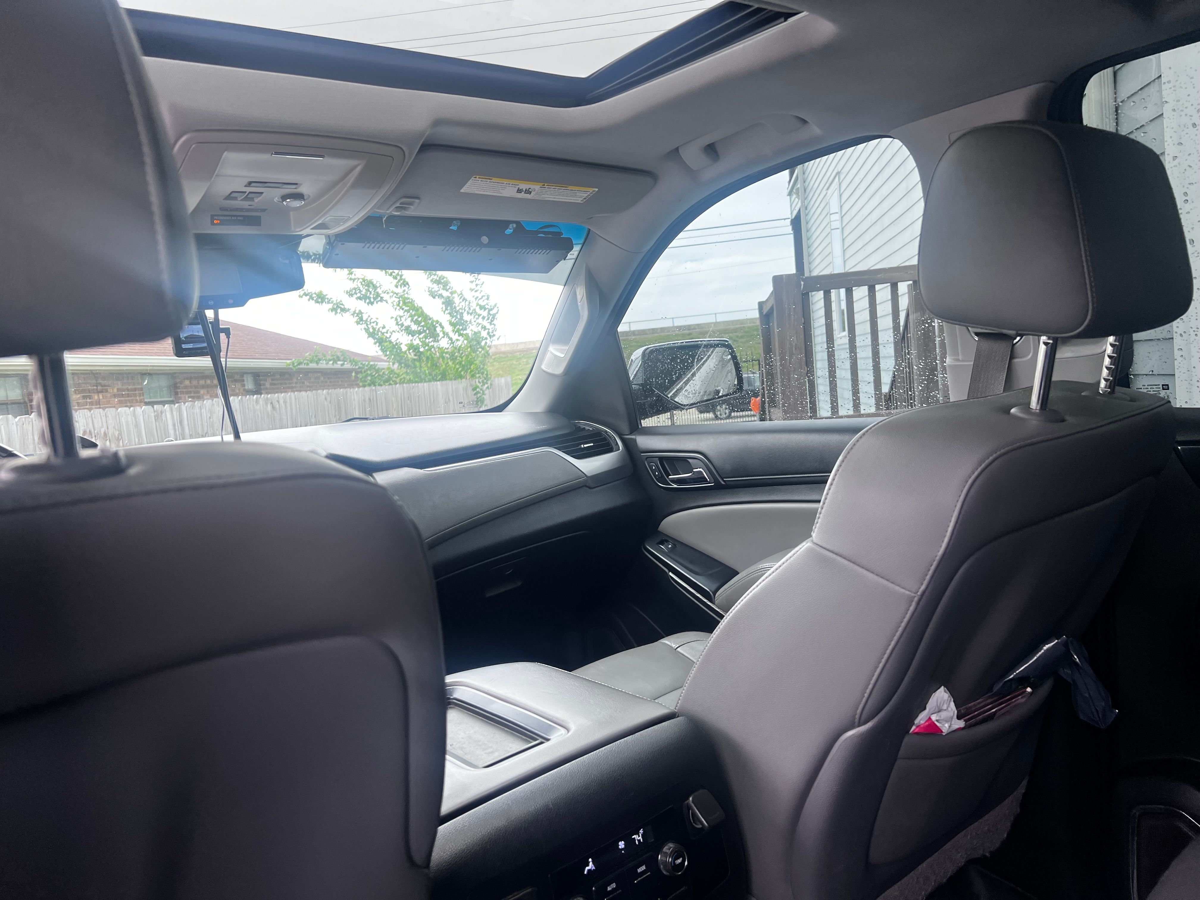 Used 2015 Chevrolet Suburban LT RWD image 11