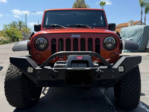 Used 2009 Jeep Wrangler Unlimited Rubicon w/ Dual Top Group AWD/4WD image 4
