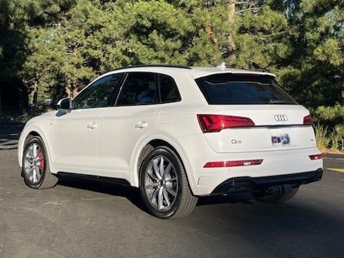 Used 2024 Audi Q5 e Premium Plus w/ Premium Plus Package AWD/4WD image 8