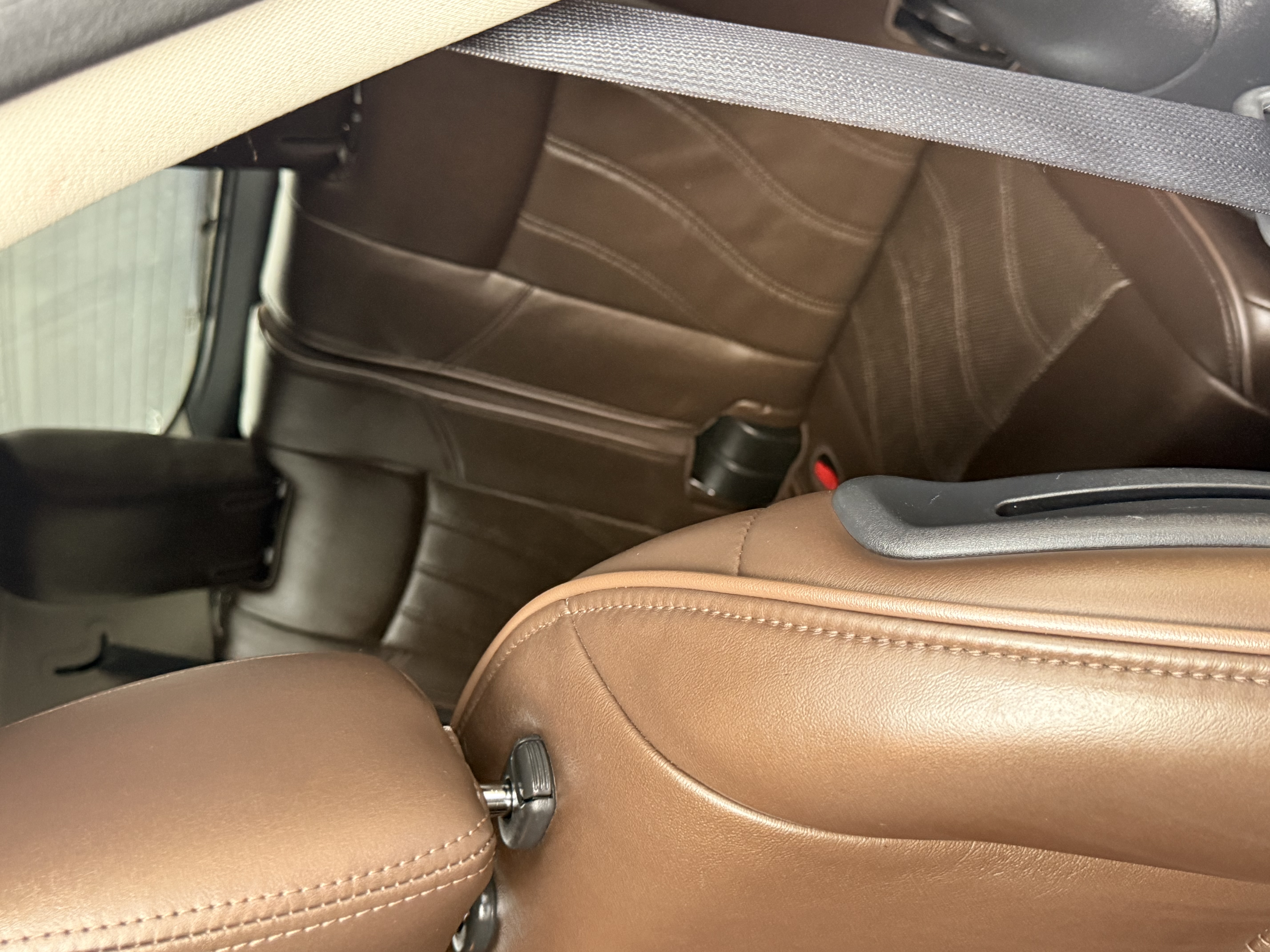 Used 2015 INFINITI QX60 FWD w/ Deluxe Touring Package image 8