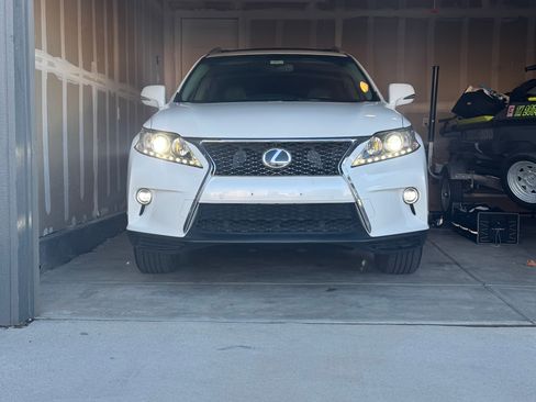 Used 2015 Lexus RX 450h AWD image 14