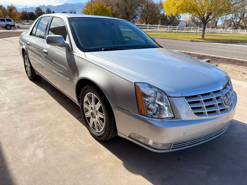 Used 2011 Cadillac DTS Premium w/ Driver Awareness Package image 18