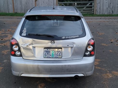 Used 2003 MAZDA Protege5 image 8