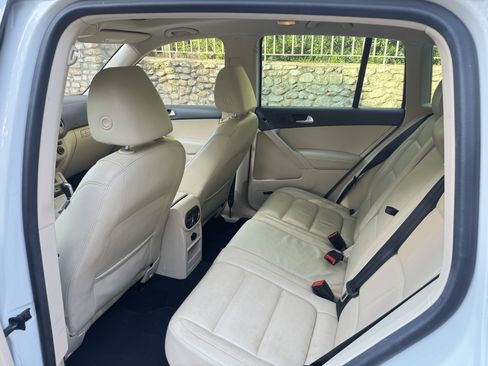 Used 2016 Volkswagen Tiguan SEL image 15