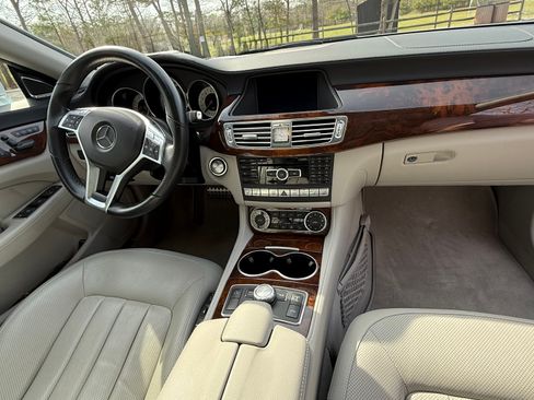 Used 2014 Mercedes-Benz CLS 550 4MATIC image 13