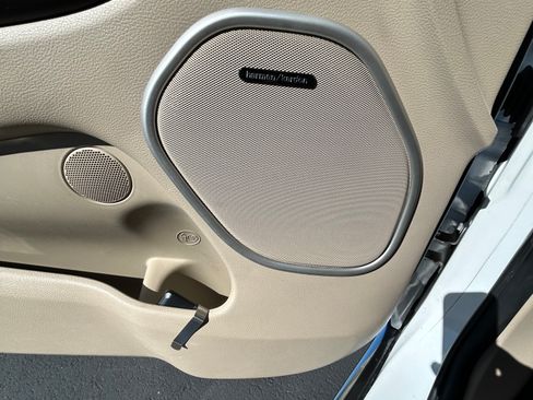 Used 2020 Jeep Grand Cherokee Summit image 17