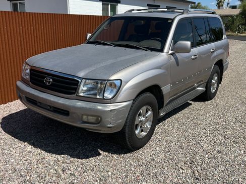Used 2001 Toyota Land Cruiser AWD/4WD image 2