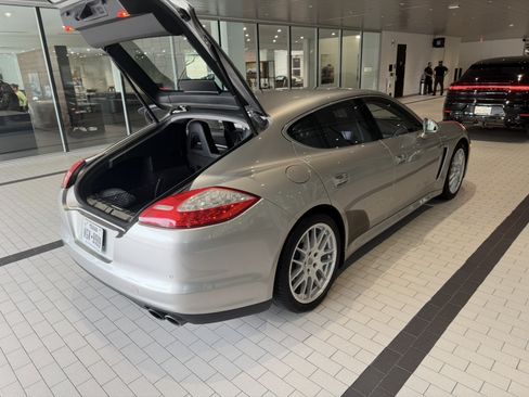 Used 2010 Porsche Panamera 4S AWD/4WD image 25