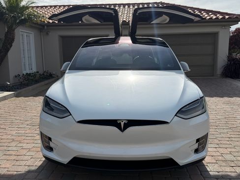 Used 2019 Tesla Model X Long Range image 15