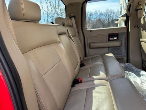 Used 2007 Ford F150 Lariat image 11