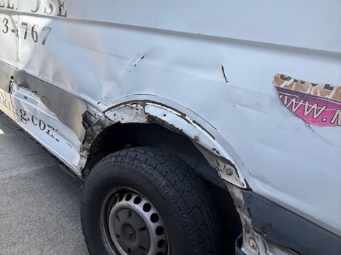 Used 2013 Mercedes-Benz Sprinter 2500 image 17