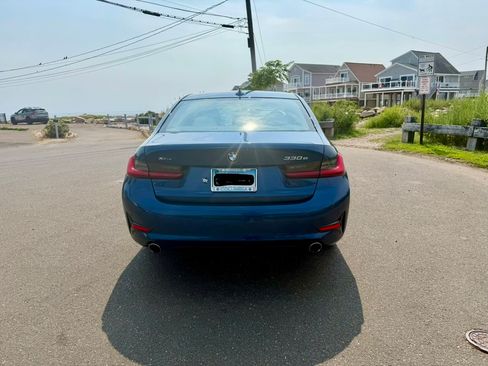 Used 2021 BMW 330e xDrive w/ Premium Package AWD/4WD image 9