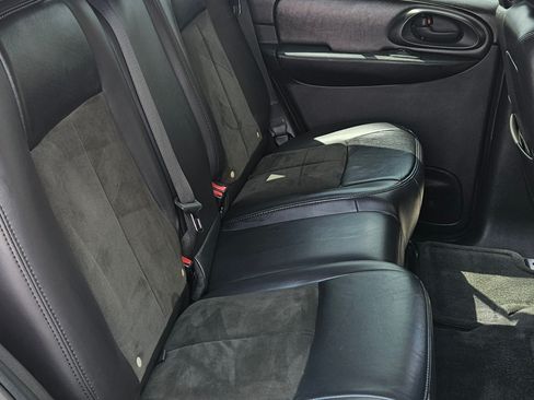 Used 2008 Chevrolet TrailBlazer SS w/ Sun And 6-Disc Cd Package image 21