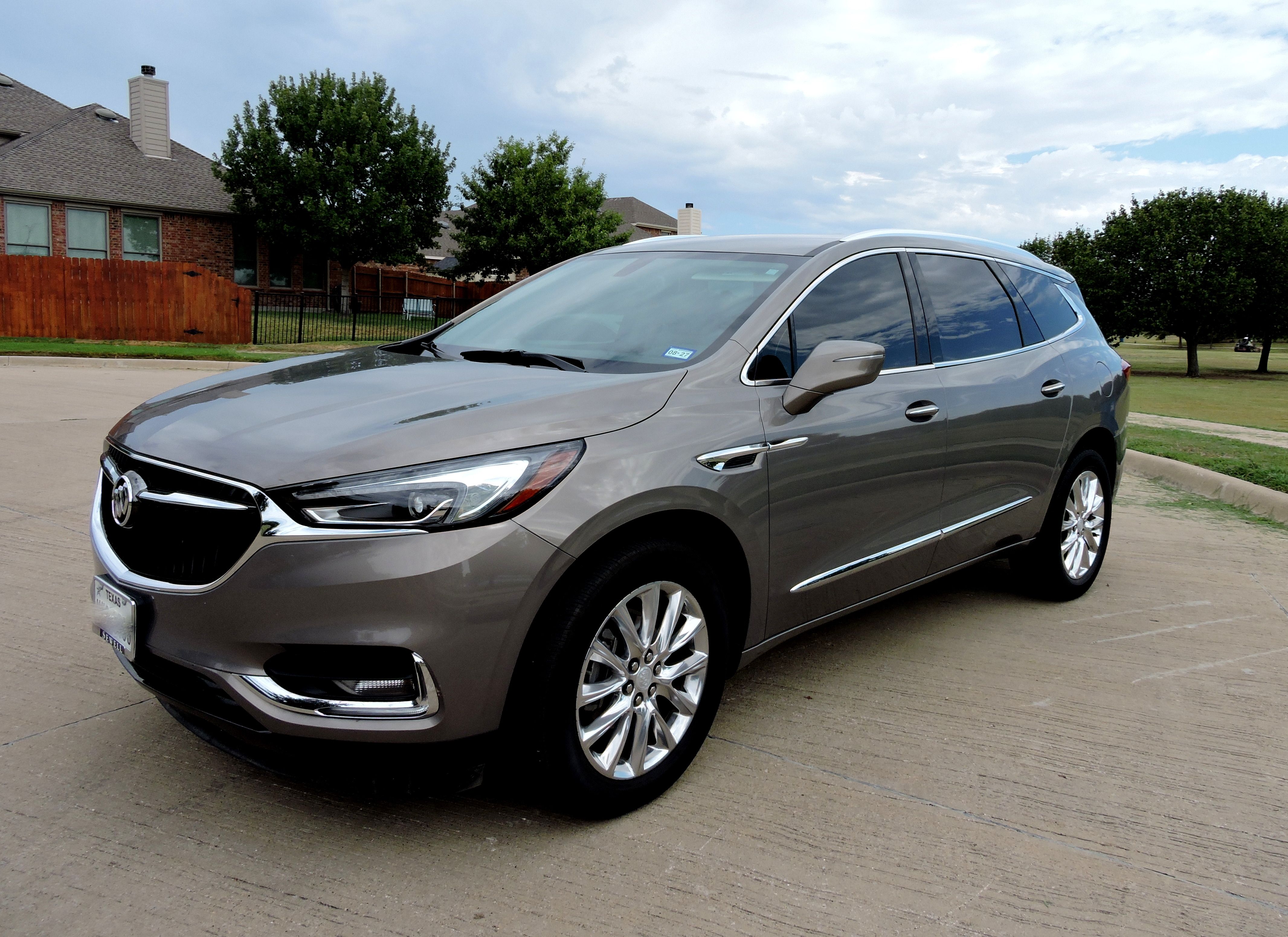 Used 2019 Buick Enclave Essence FWD image 27