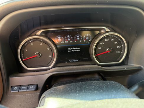 Used 2022 Chevrolet Silverado 2500 High Country w/ LPO, Hitch Package AWD/4WD image 5