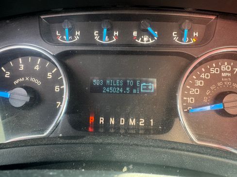 Used 2014 Ford F150 XLT w/ Trailer Tow Package image 4