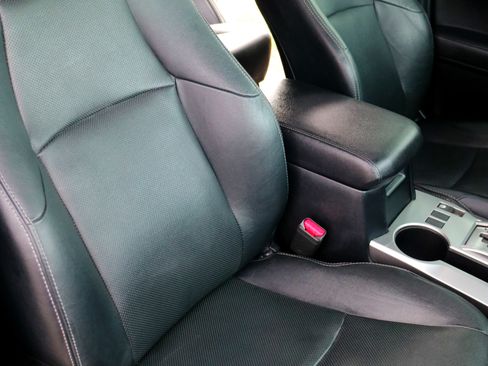 Used 2021 Toyota 4Runner Limited image 22