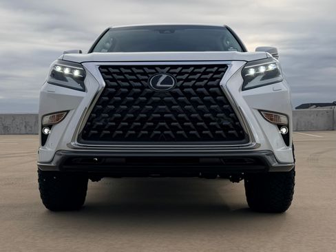 Used 2021 Lexus GX 460 Premium image 2