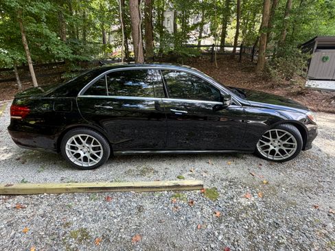 Used 2016 Mercedes-Benz E 350 Sedan image 21
