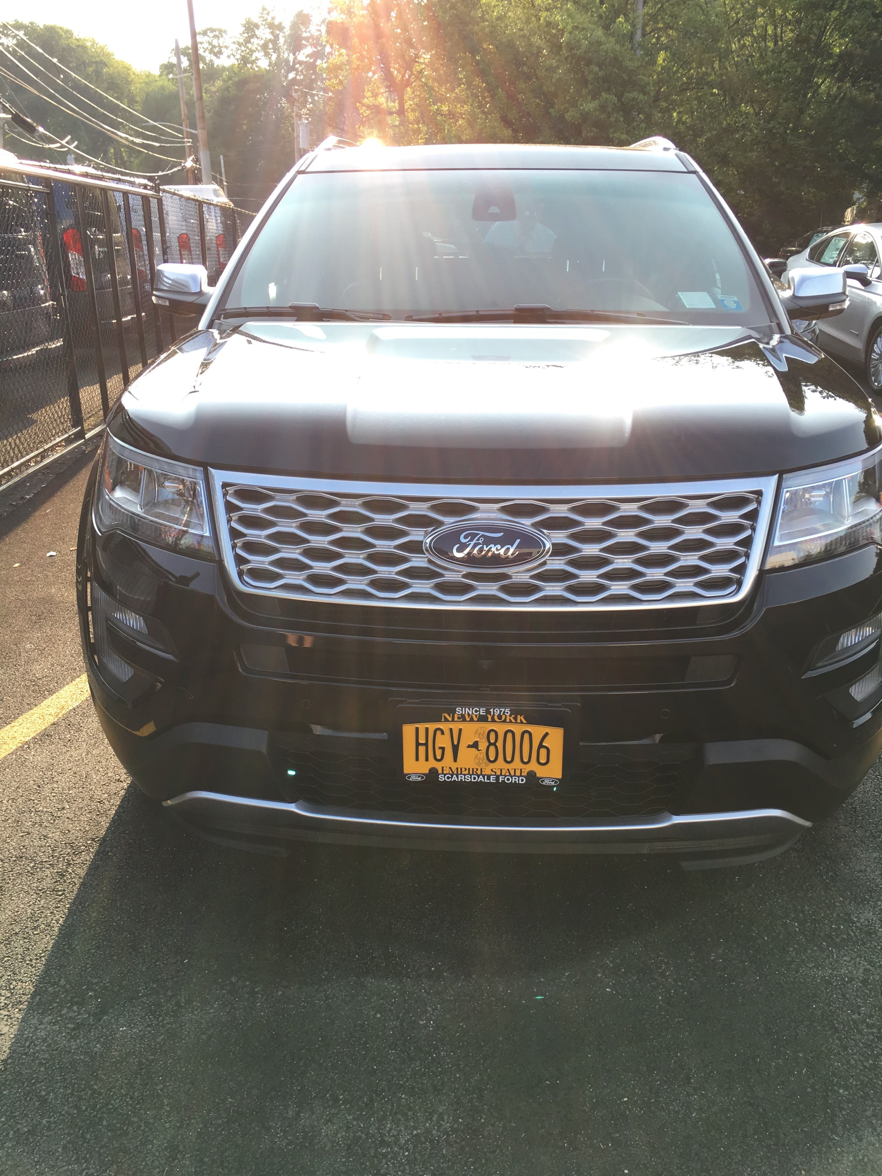 Used 2016 Ford Explorer Platinum AWD/4WD image 1