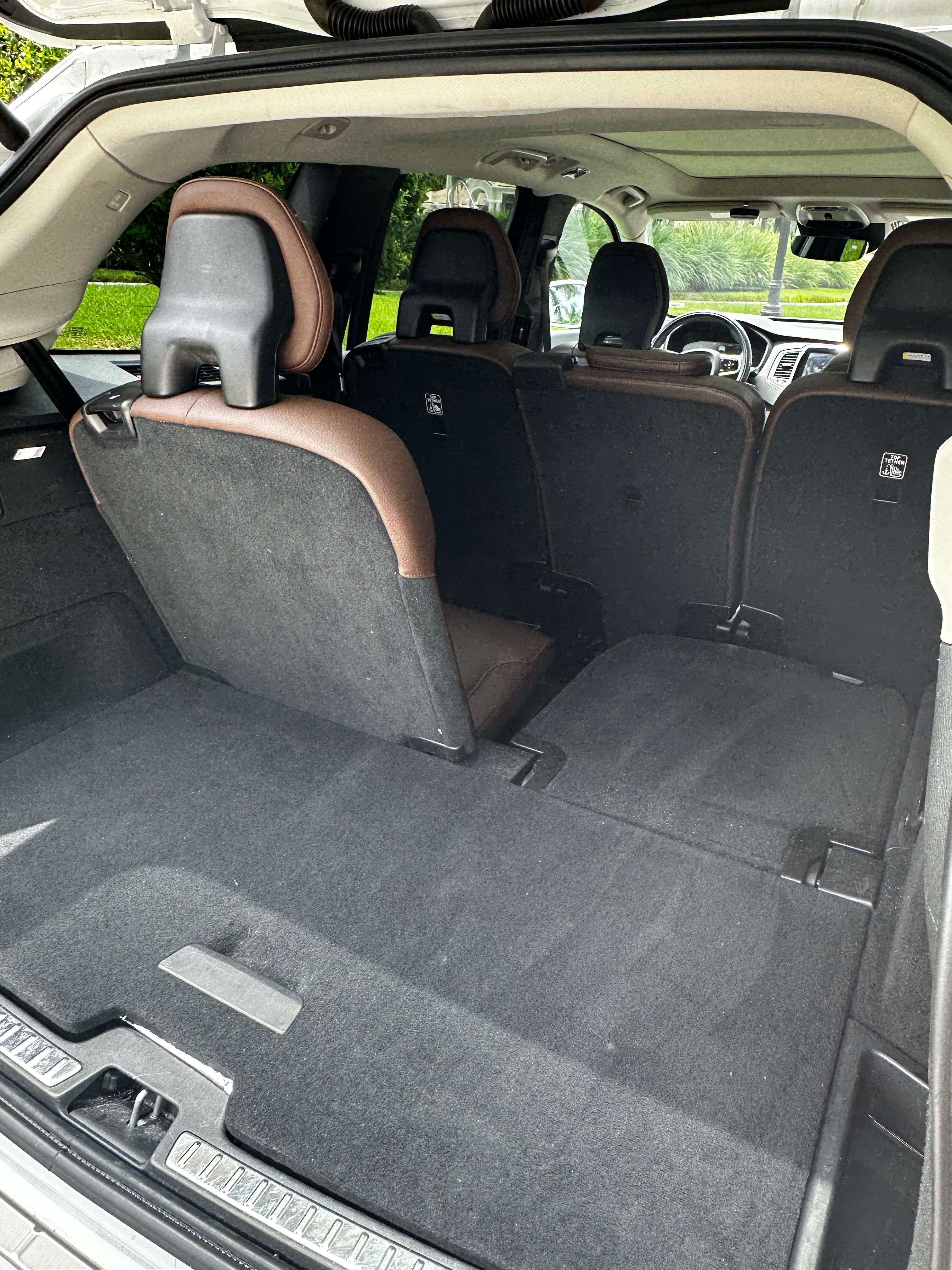 Used 2019 Volvo XC90 T6 Momentum w/ Protection Package Premier AWD/4WD image 10