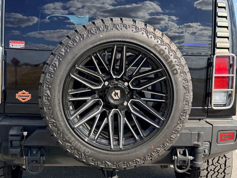 Used 2007 HUMMER H2 image 12