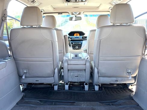 Used 2012 Honda Odyssey Touring image 10