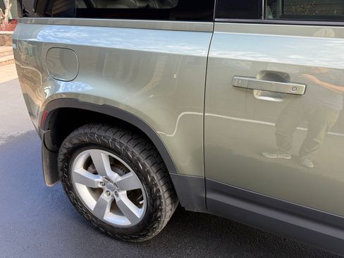 Used 2021 Land Rover Defender 90 First Edition image 8