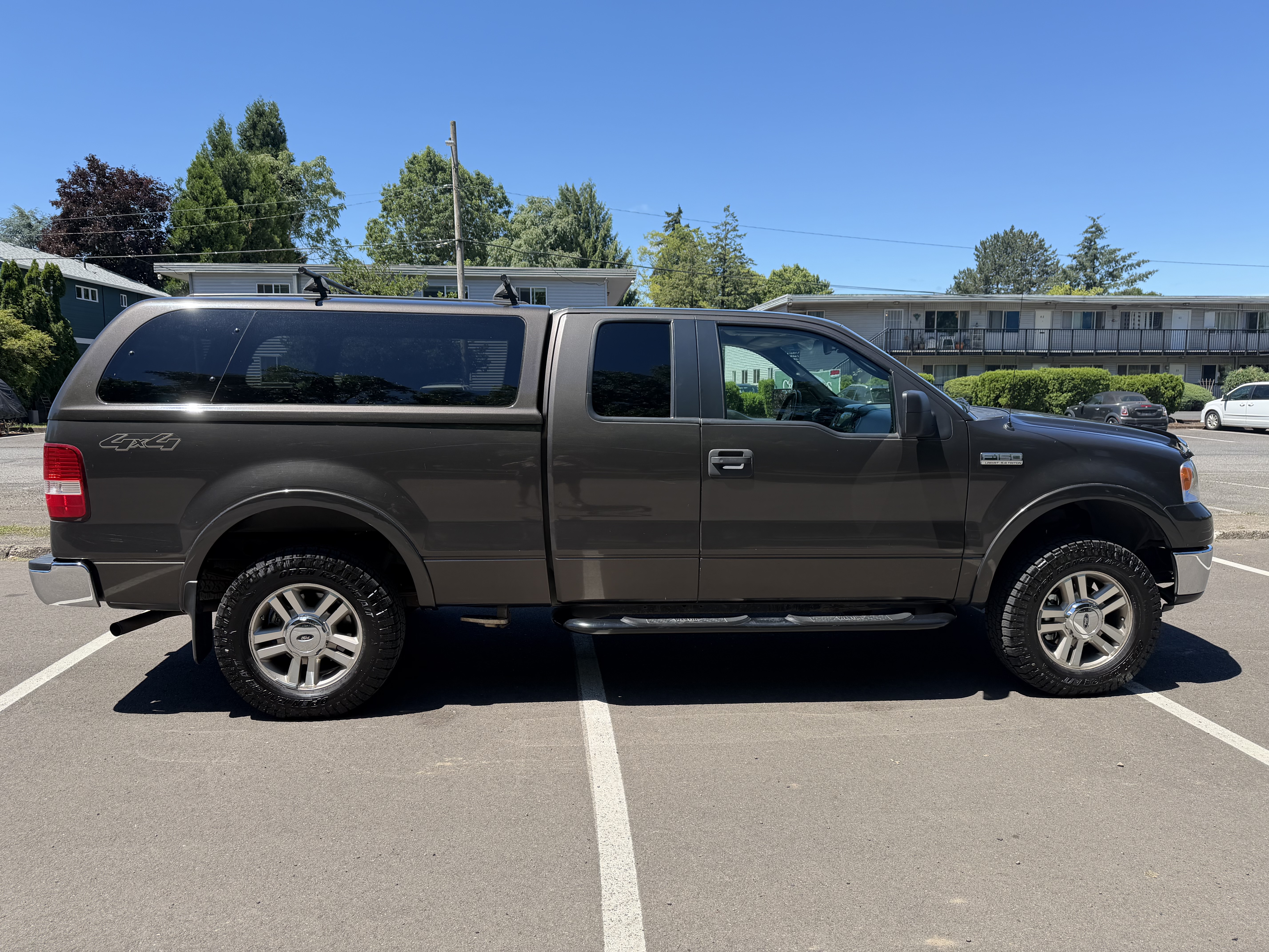 Used 2006 Ford F150 Lariat AWD/4WD image 2