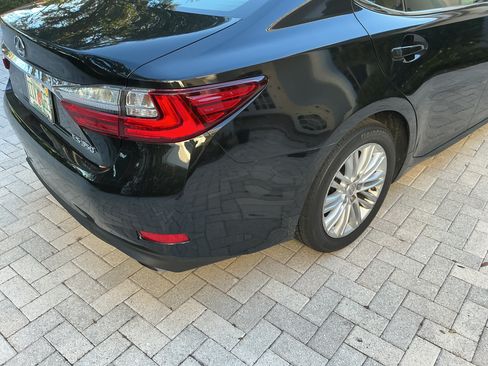 Used 2017 Lexus ES 350 w/ Accessory Package 2 image 16